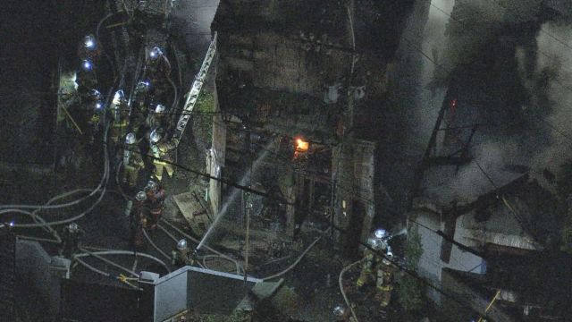 2軒が全焼する火事、けが人なし　名古屋市南区の住宅火災