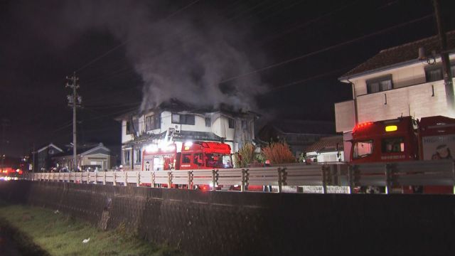 住宅火災で2人死亡　付近では一時約2000戸が停電　愛知・東浦町