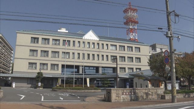 小学生の女の子にわいせつな行為をした疑い　地方公務員の男を逮捕　小学校の敷地内で声をかけたか