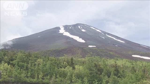 富士登山中のプロクライマーの38歳男性が死亡　8合目で意識失う　山梨県警