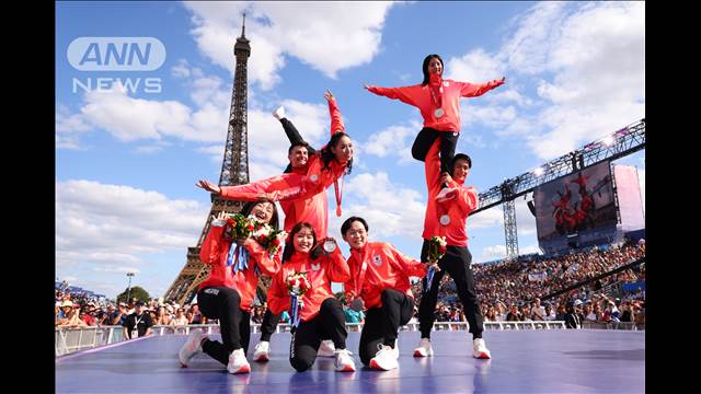 「2年半待った」パリの地で北京五輪フィギュア団体に史上初の銀メダル授与