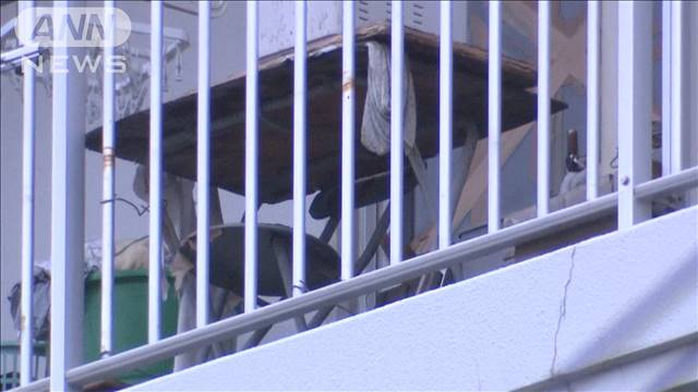 タオルで首を…新宿のアパートで80代女性遺体　夫と連絡つかず