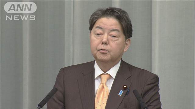 林官房長官「私にとって今年の漢字は『動』」