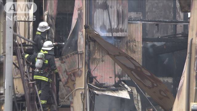 川崎市でアパート2棟が全焼　3人死亡