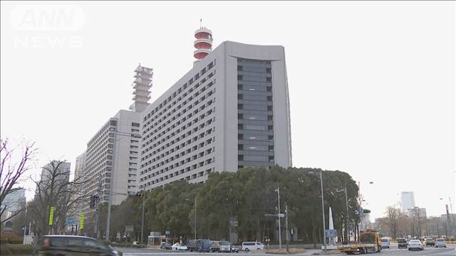 板橋区の踏切で元同僚に自殺強要などで逮捕の3人　強制わいせつなどで再逮捕　警視庁